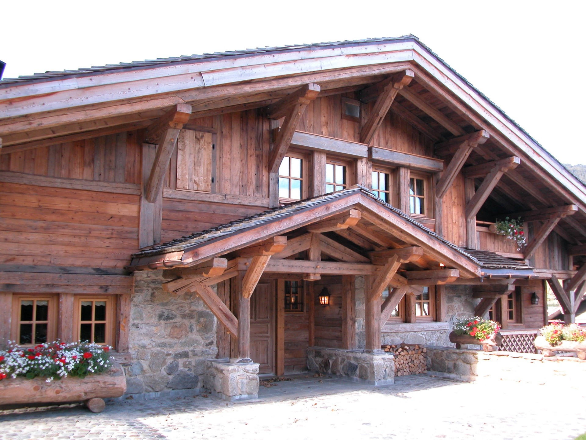 Entrée chalet contemporain architecture Megève