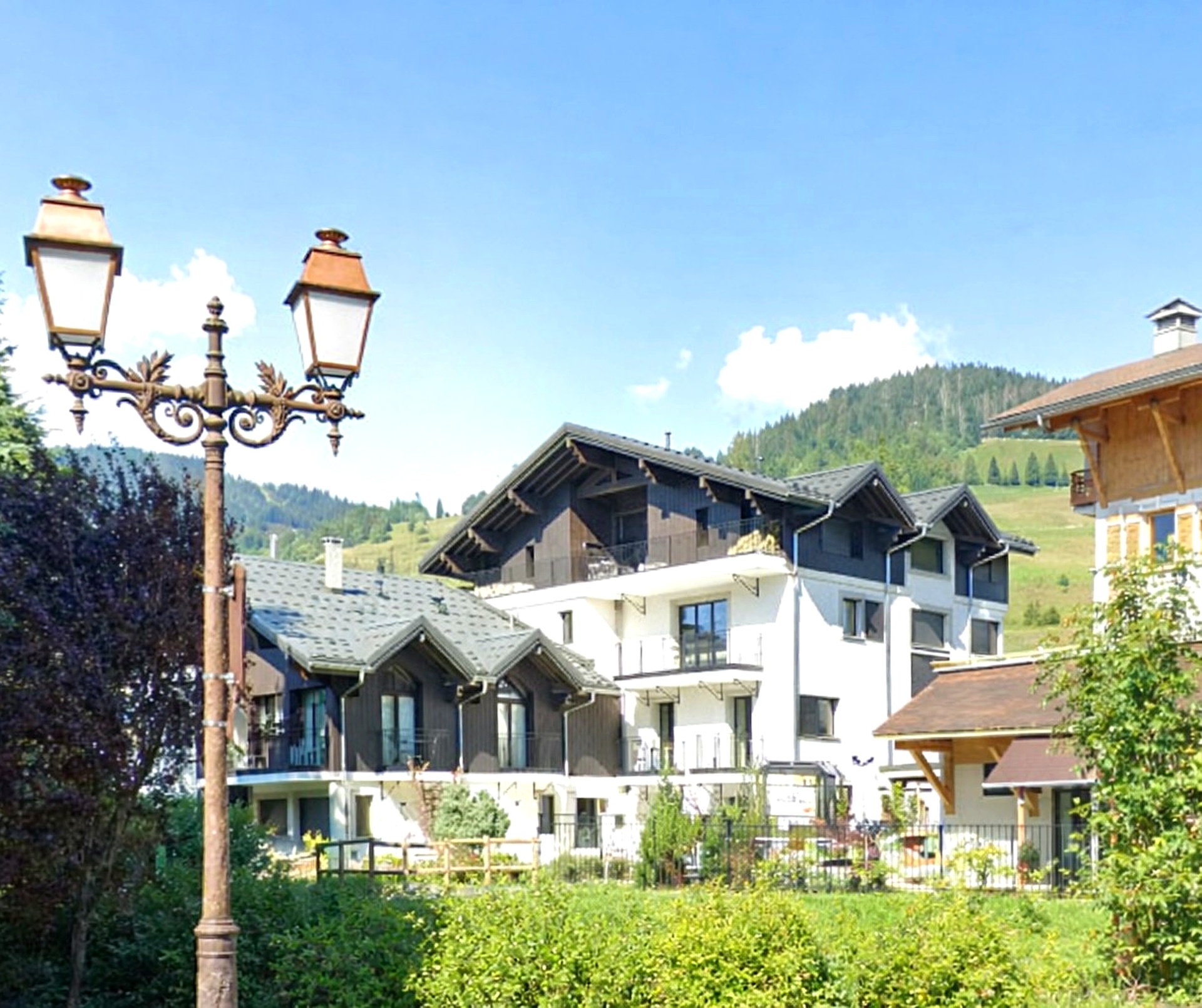 Le Kneiss — vue rue